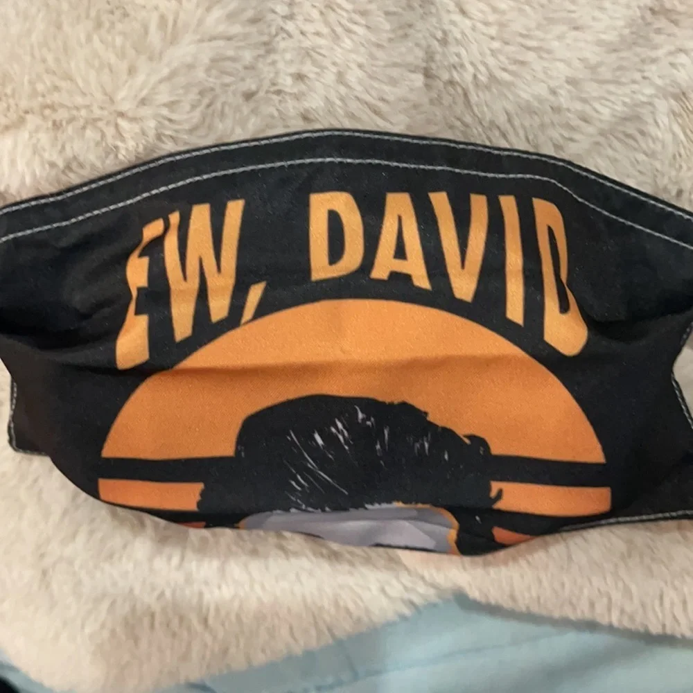 New Ew, David face mask